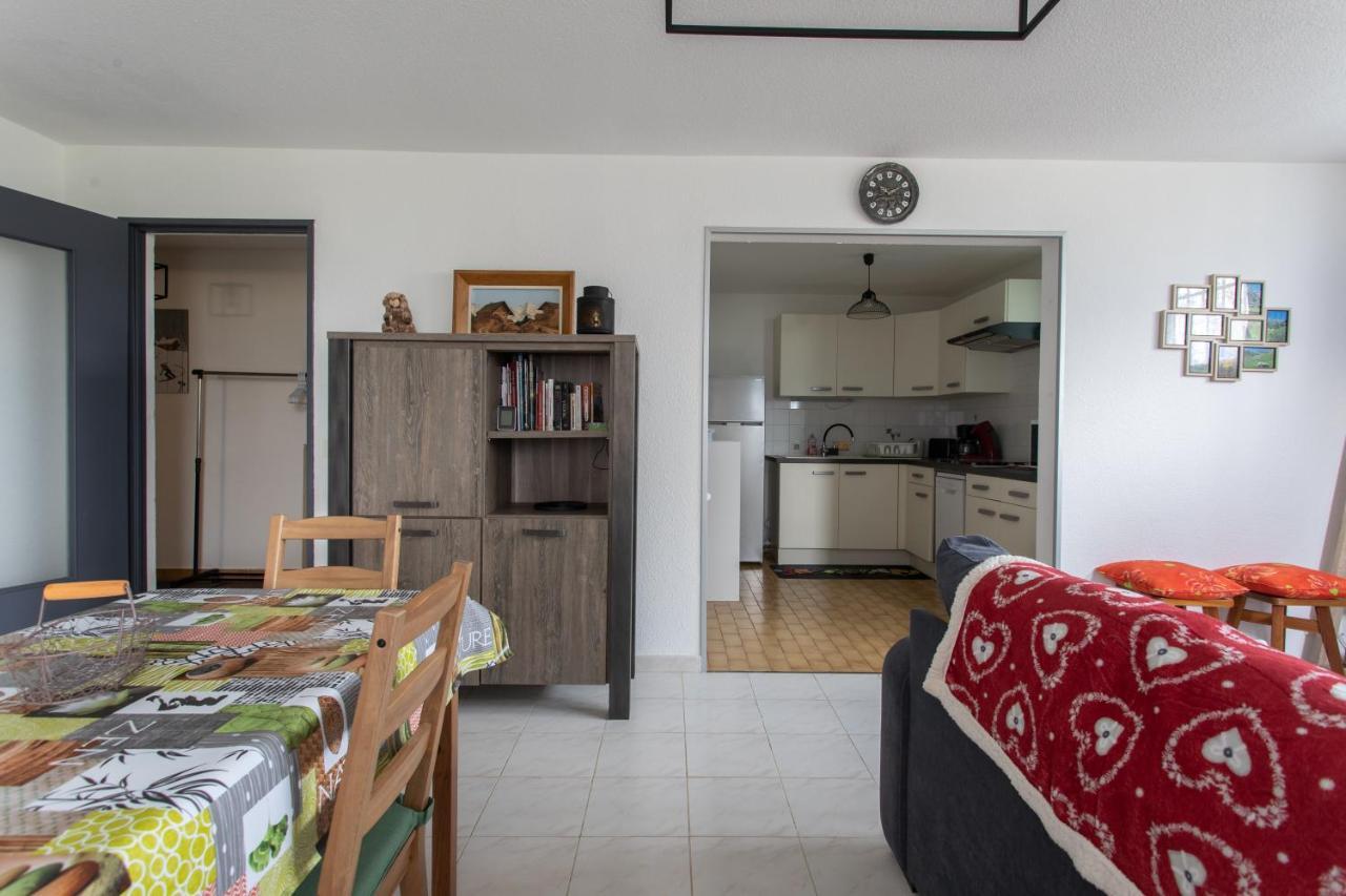 Les Arolles - Appartement Vue Sur La Montagne แซงต์-เลแฌร์-เลส์-เมแลซ ภายนอก รูปภาพ